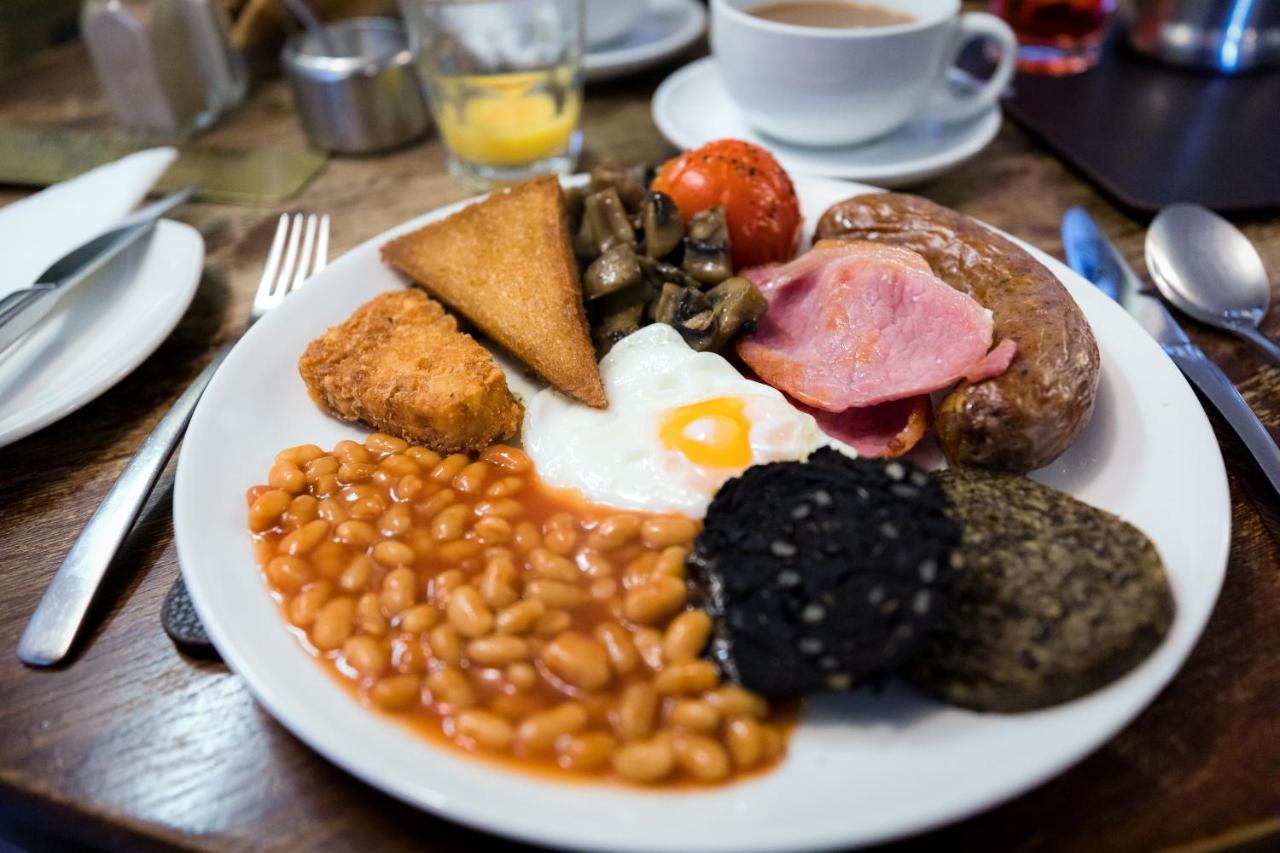 The Britannia Inn Елтъруотър Екстериор снимка